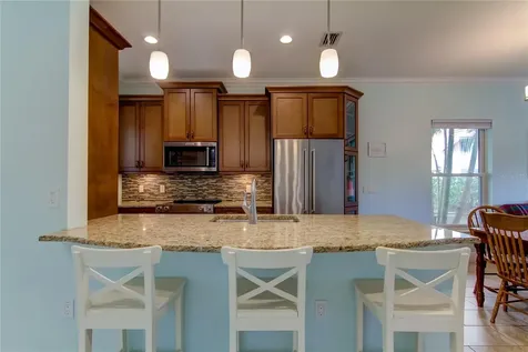 820 Date Palm Lane St Petersburg FL 33707