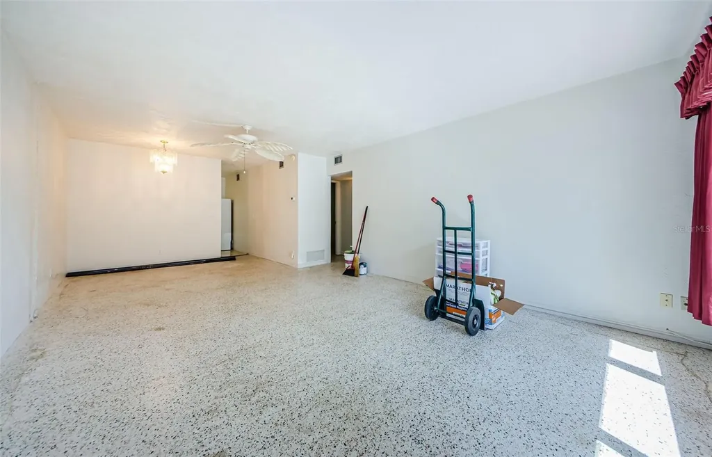 4154 57th Street N Kenneth City FL 33709