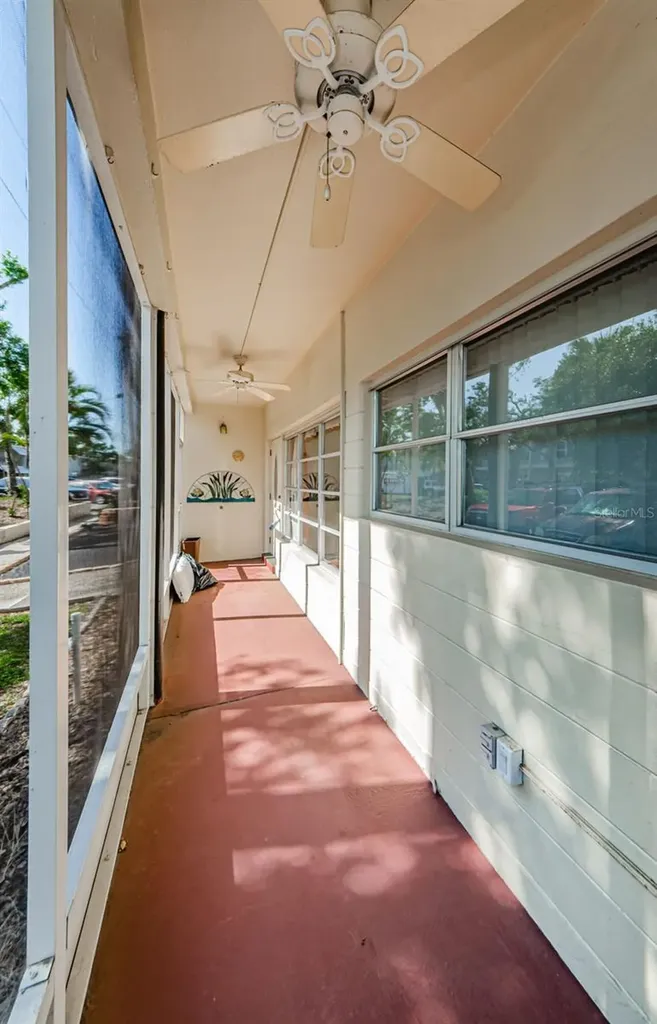 4154 57th Street N Kenneth City FL 33709