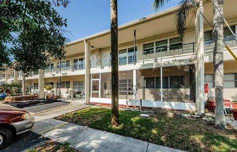 4154 57th Street N Kenneth City FL 33709