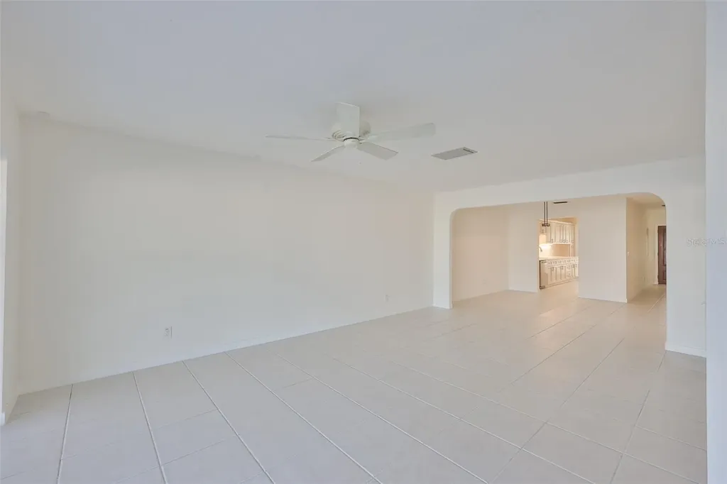 439 Boca Ciega Point Boulevard N St Petersburg FL 33708