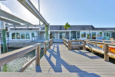 439 Boca Ciega Point Boulevard N St Petersburg FL 33708