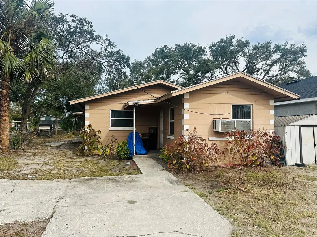 611 Avenue S NE Winter Haven FL 33881