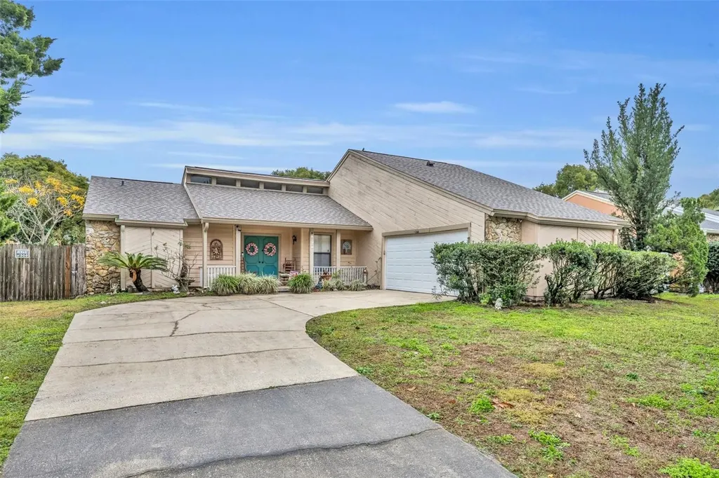 137 S Deerwood Avenue Orlando FL 32825