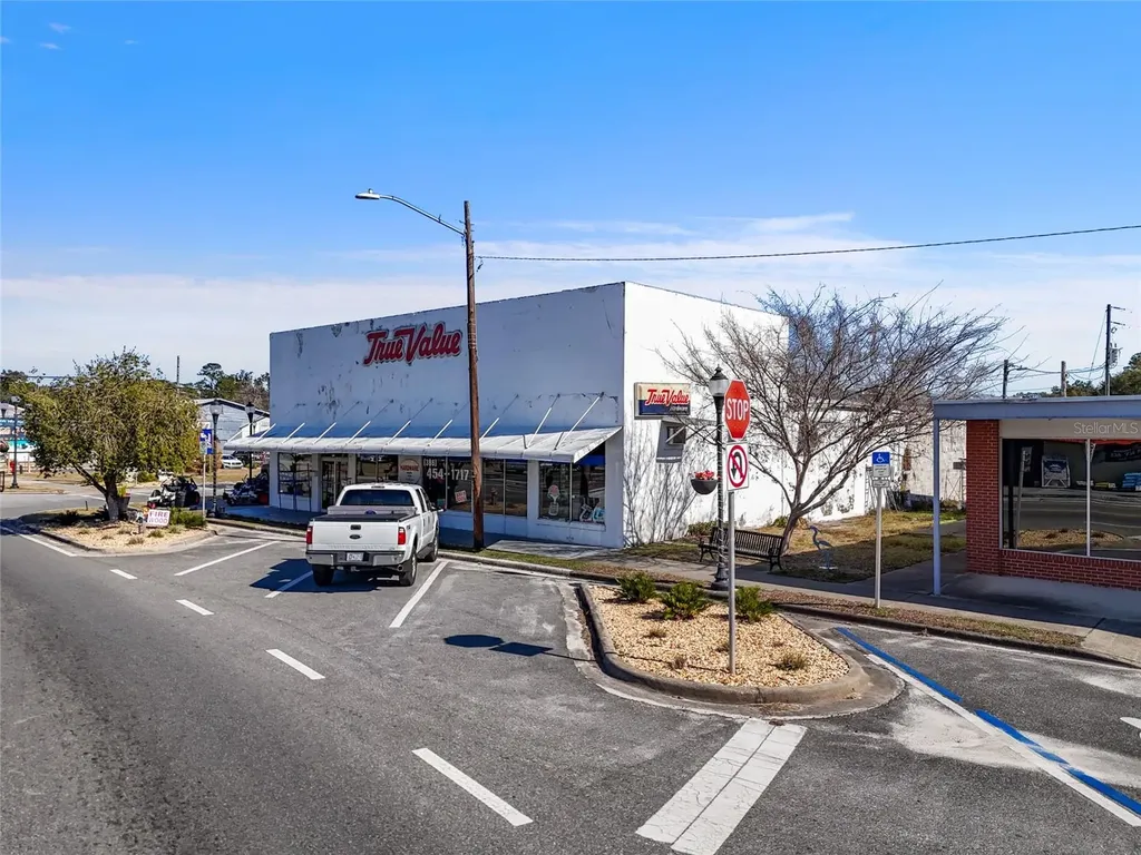 18493 High Springs Main Street High Springs FL 32643