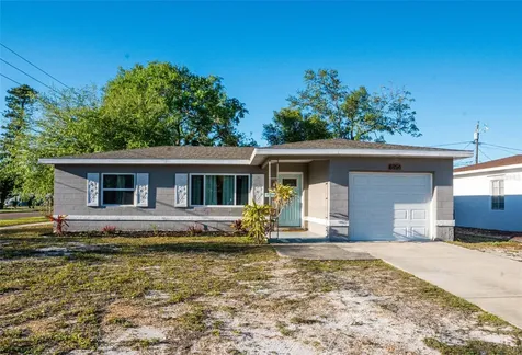 895 64th Avenue S St Petersburg FL 33705