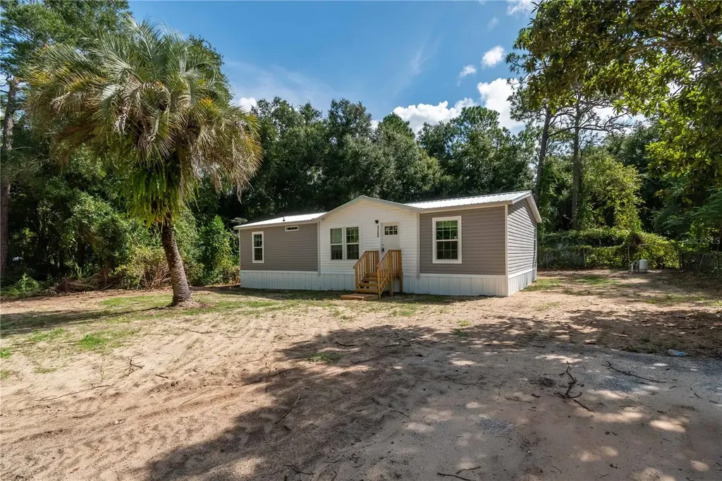 1143 SE 159th Court Silver Springs FL 34488