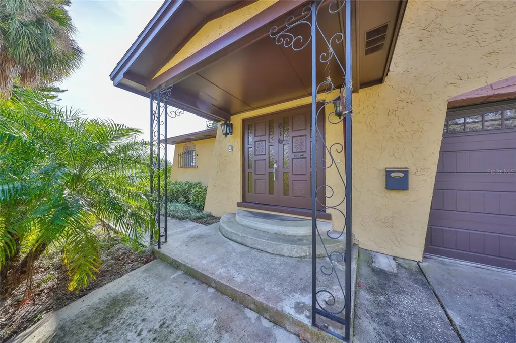 816 Knight Street Seffner FL 33584