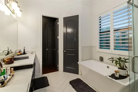 1839 46th Avenue N St Petersburg FL 33714