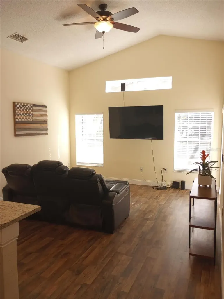 7947 Golden Pond Circle Kissimmee FL 34747