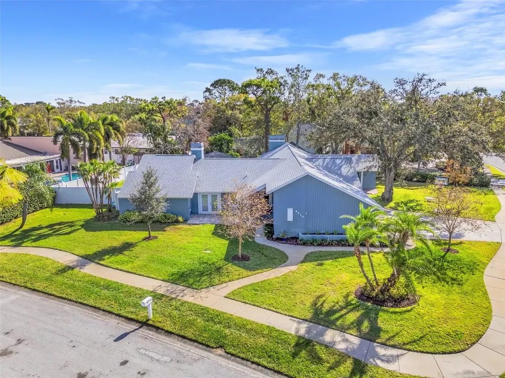 8614 Maidstone Court Seminole FL 33777