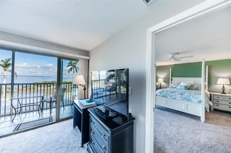 1477 Park Beach Circle Punta Gorda FL 33950