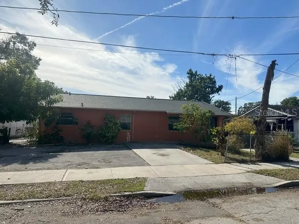 2005 E 23rd Avenue Tampa FL 33605