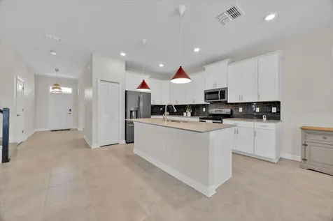 424 Brunswick Drive Davenport FL 33837