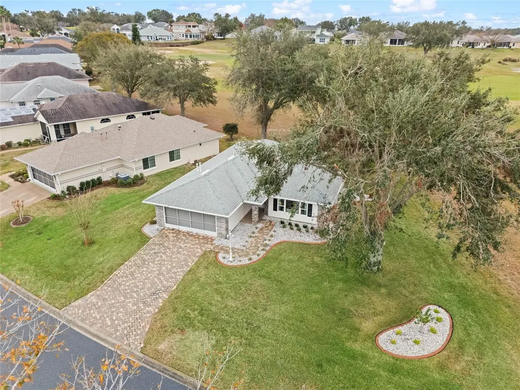 5004 Saint Andrews Arcade Leesburg FL 34748