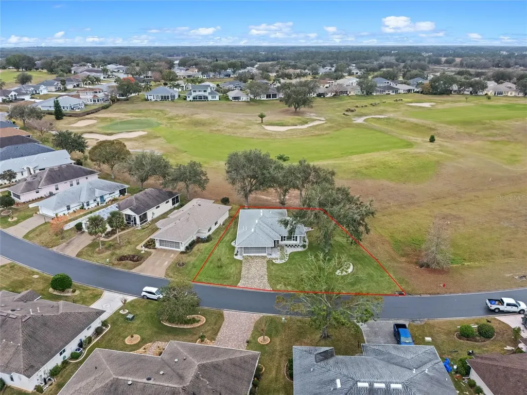 5004 Saint Andrews Arcade Leesburg FL 34748