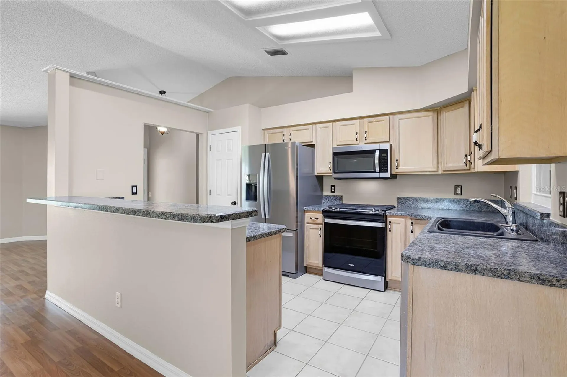 5004 Saint Andrews Arcade Leesburg FL 34748