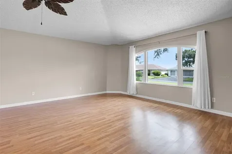 5004 Saint Andrews Arcade Leesburg FL 34748