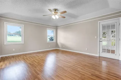 5004 Saint Andrews Arcade Leesburg FL 34748