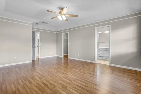 5004 Saint Andrews Arcade Leesburg FL 34748