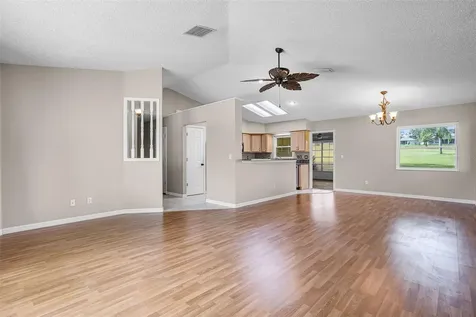 5004 Saint Andrews Arcade Leesburg FL 34748