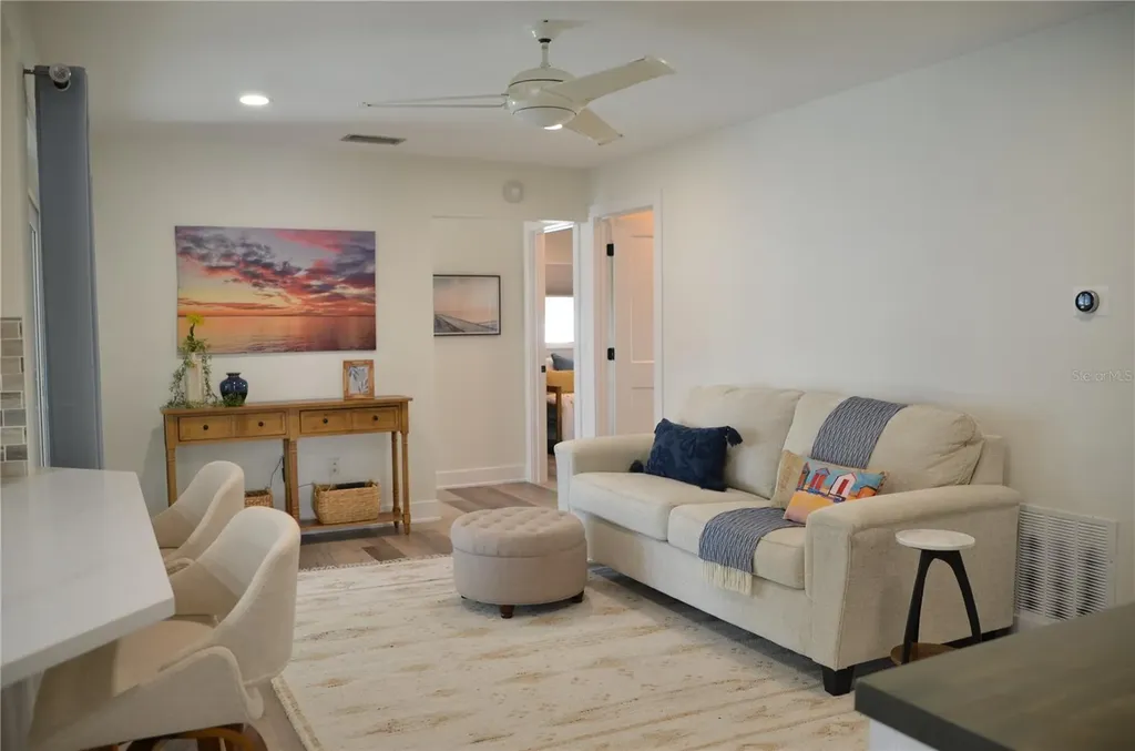 726 Birdsong Lane Sarasota FL 34242