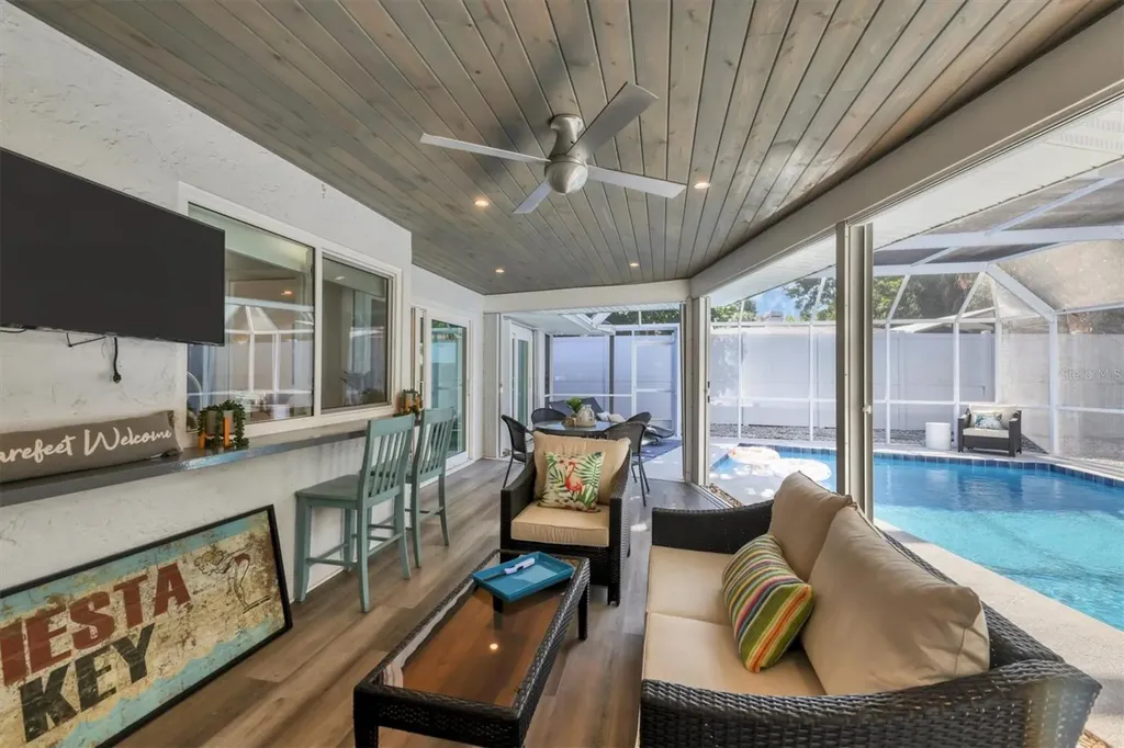 726 Birdsong Lane Sarasota FL 34242