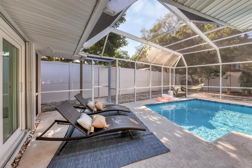 726 Birdsong Lane Sarasota FL 34242