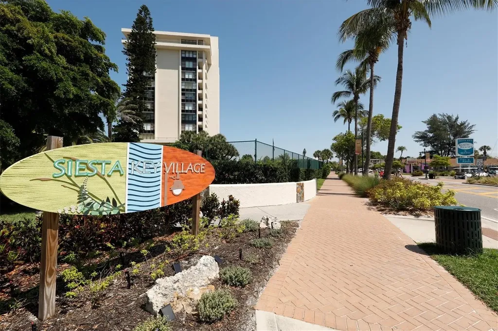 726 Birdsong Lane Sarasota FL 34242