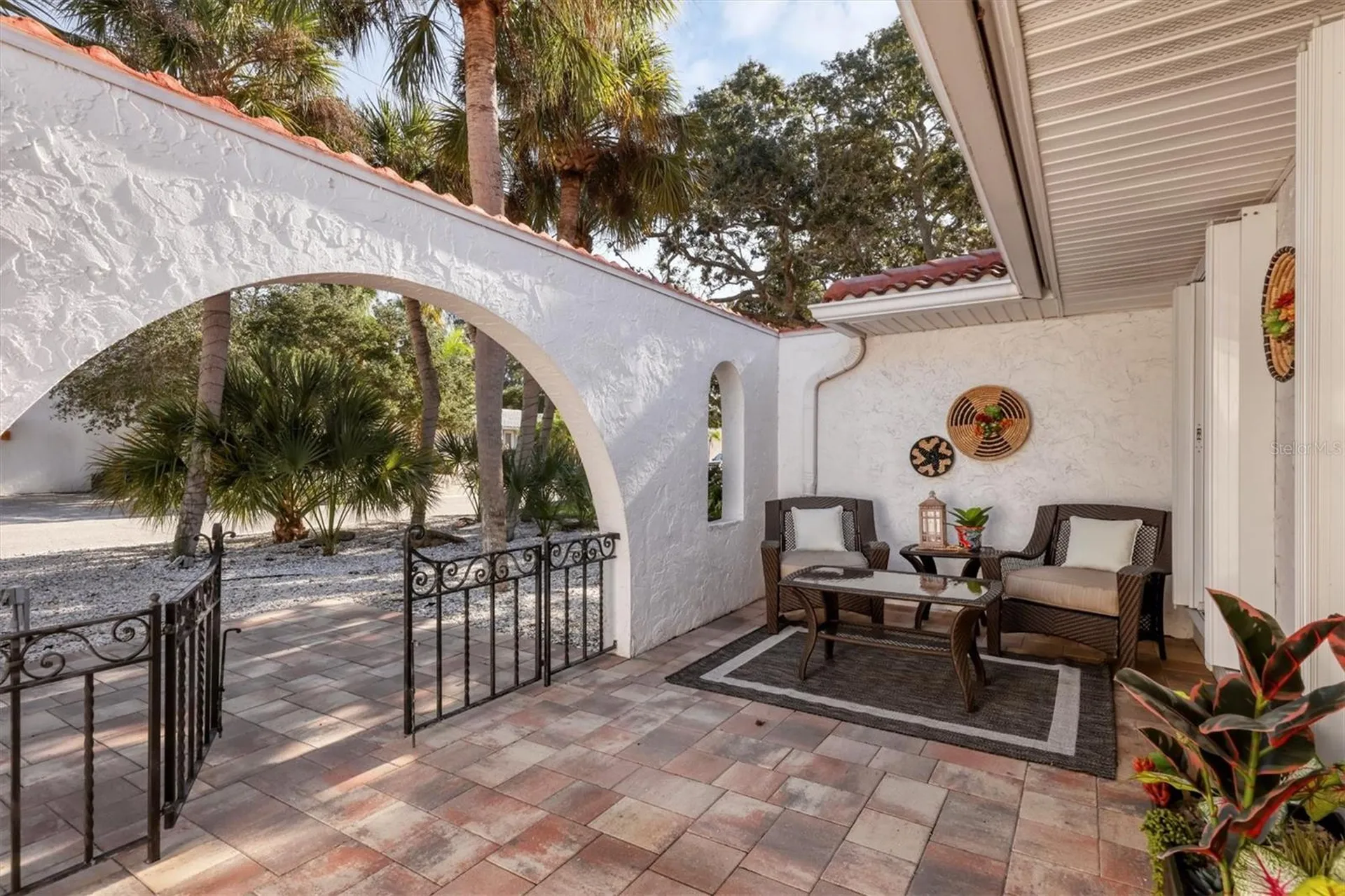 726 Birdsong Lane Sarasota FL 34242