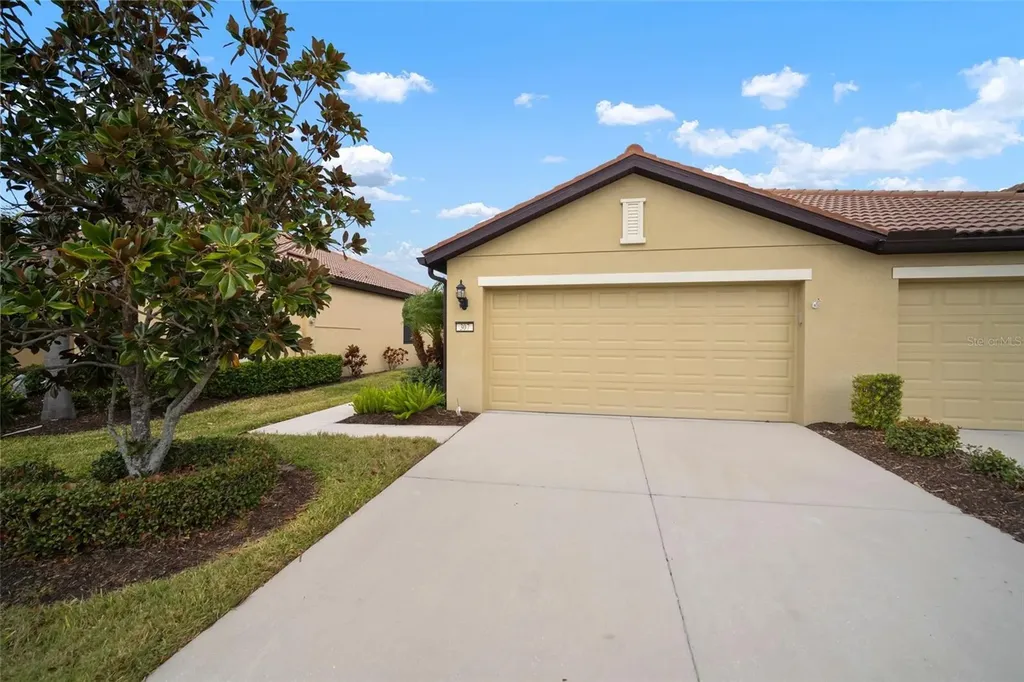 307 Mystic Falls Drive Apollo Beach FL 33572