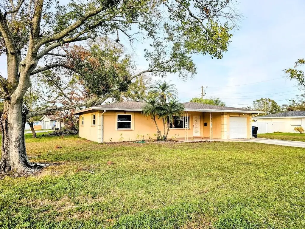 901 44th Avenue NE St Petersburg FL 33703