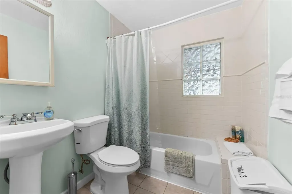 1520 Moravia Avenue Holly Hill FL 32117