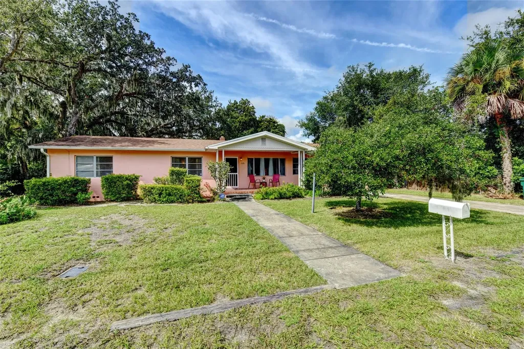 1520 Moravia Avenue Holly Hill FL 32117