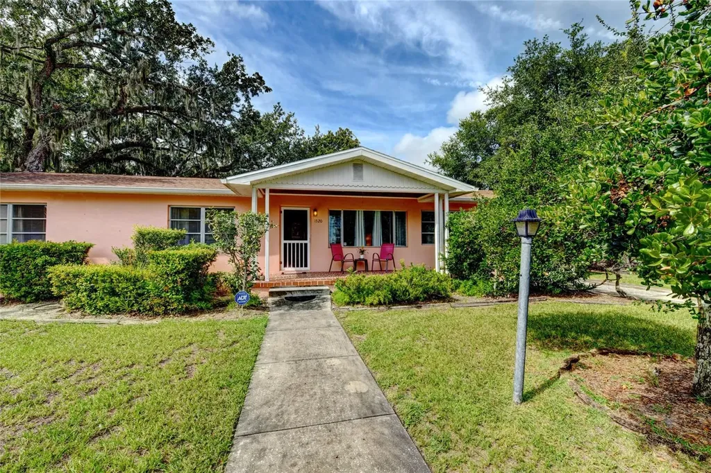 1520 Moravia Avenue Holly Hill FL 32117