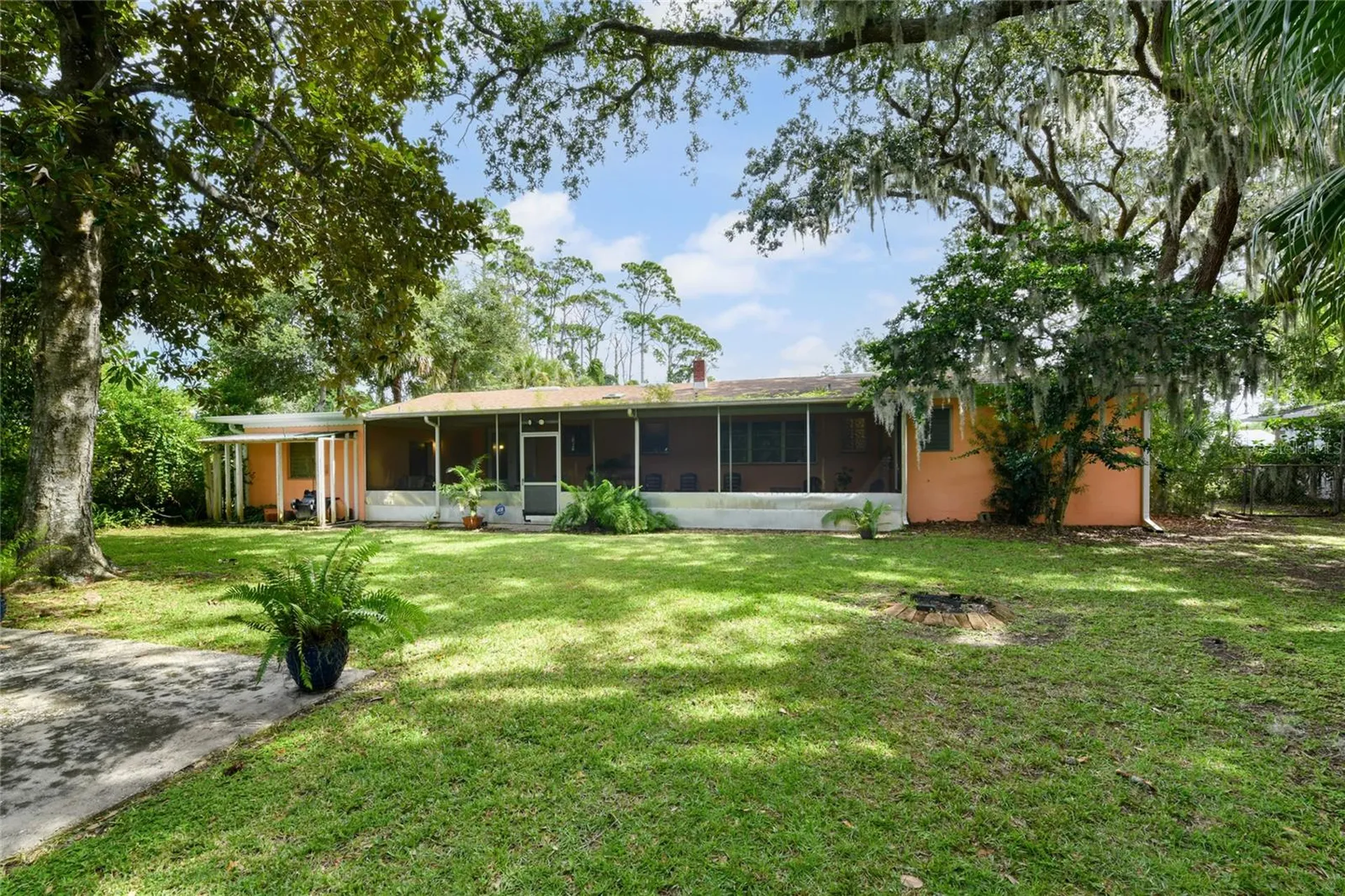 1520 Moravia Avenue Holly Hill FL 32117