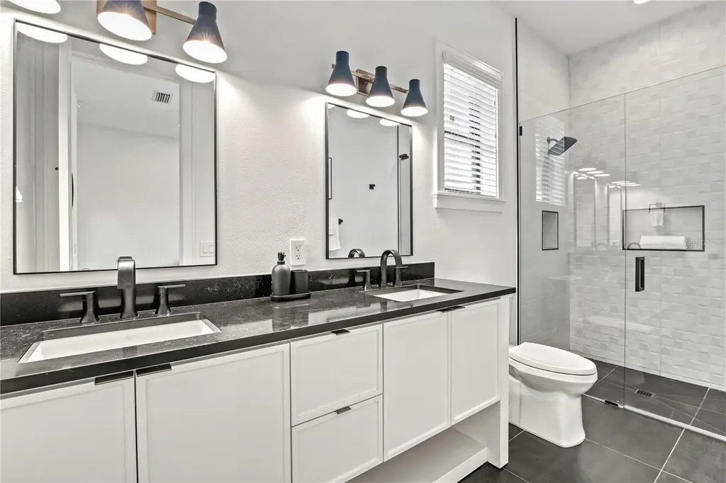 129 Mckinley Drive Sarasota FL 34236