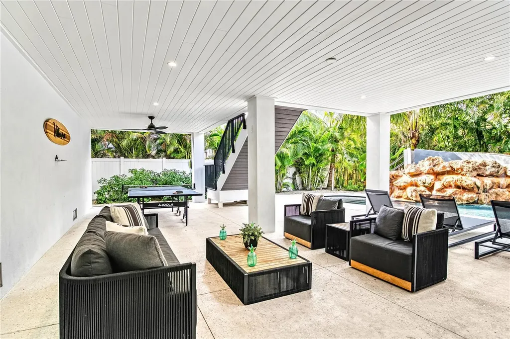 129 Mckinley Drive Sarasota FL 34236