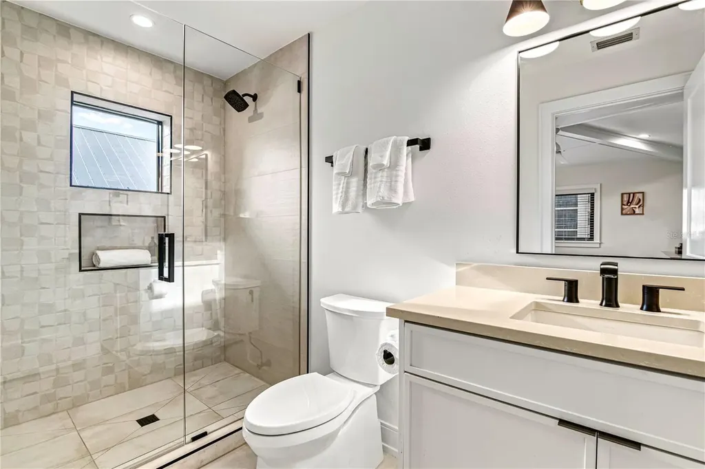 129 Mckinley Drive Sarasota FL 34236