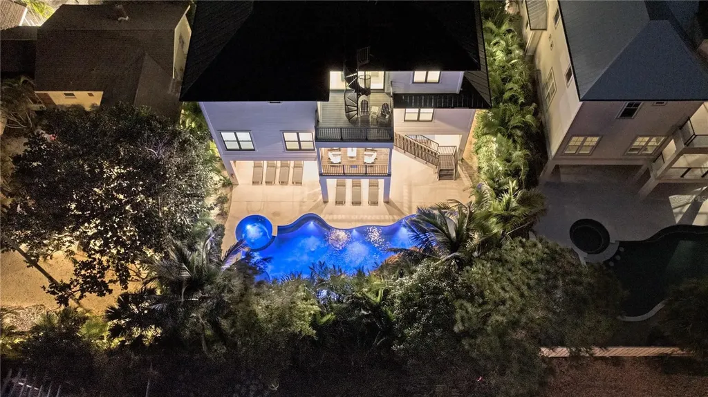 129 Mckinley Drive Sarasota FL 34236