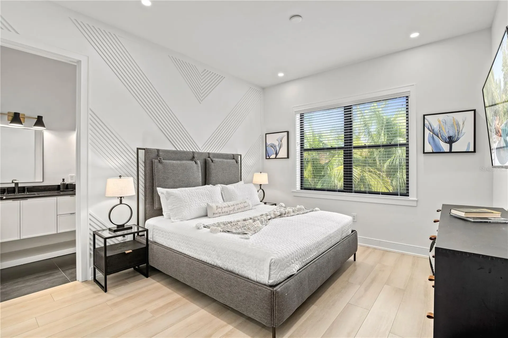 129 Mckinley Drive Sarasota FL 34236
