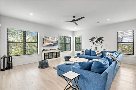 129 Mckinley Drive Sarasota FL 34236