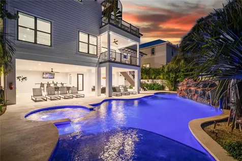 129 Mckinley Drive Sarasota FL 34236
