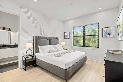 129 Mckinley Drive Sarasota FL 34236
