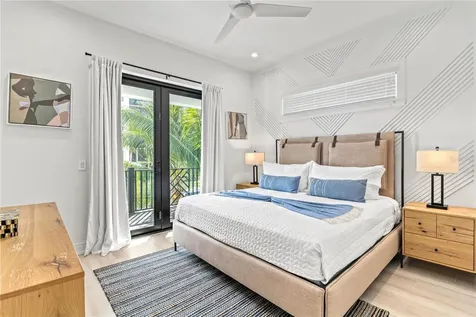 129 Mckinley Drive Sarasota FL 34236