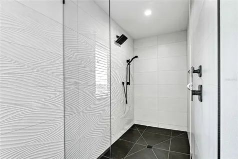 129 Mckinley Drive Sarasota FL 34236