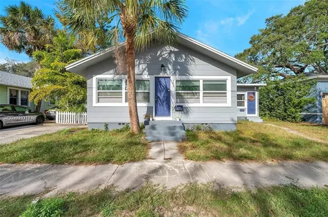 543 13th Avenue S St Petersburg FL 33701