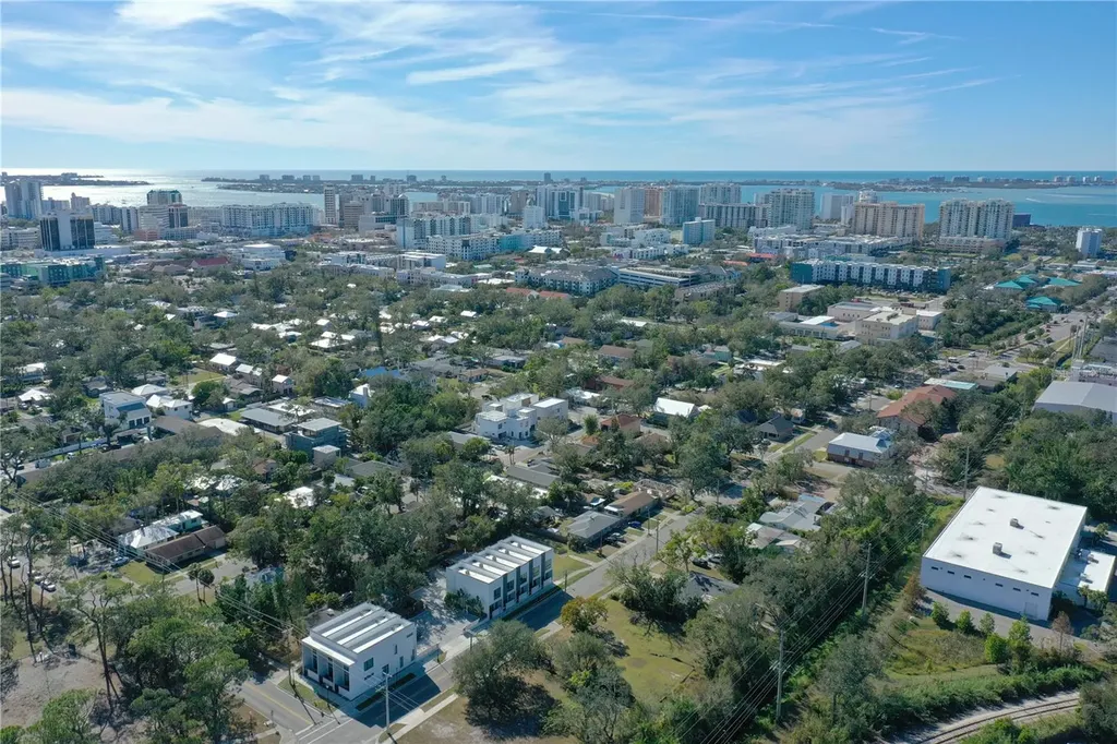 1744 10th Street Sarasota FL 34236