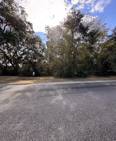 Oak Street Lady Lake FL 32159