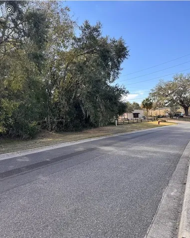 Oak Street Lady Lake FL 32159